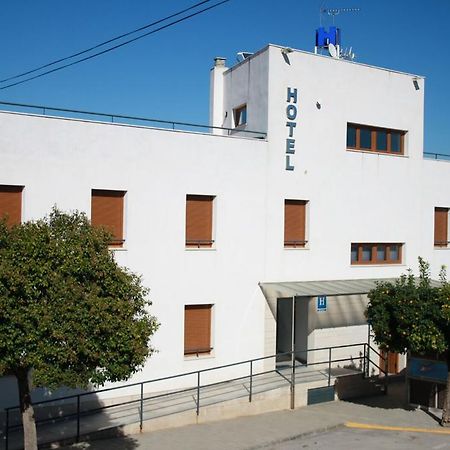 Hotel Albanta La Lantejuela Bagian luar foto