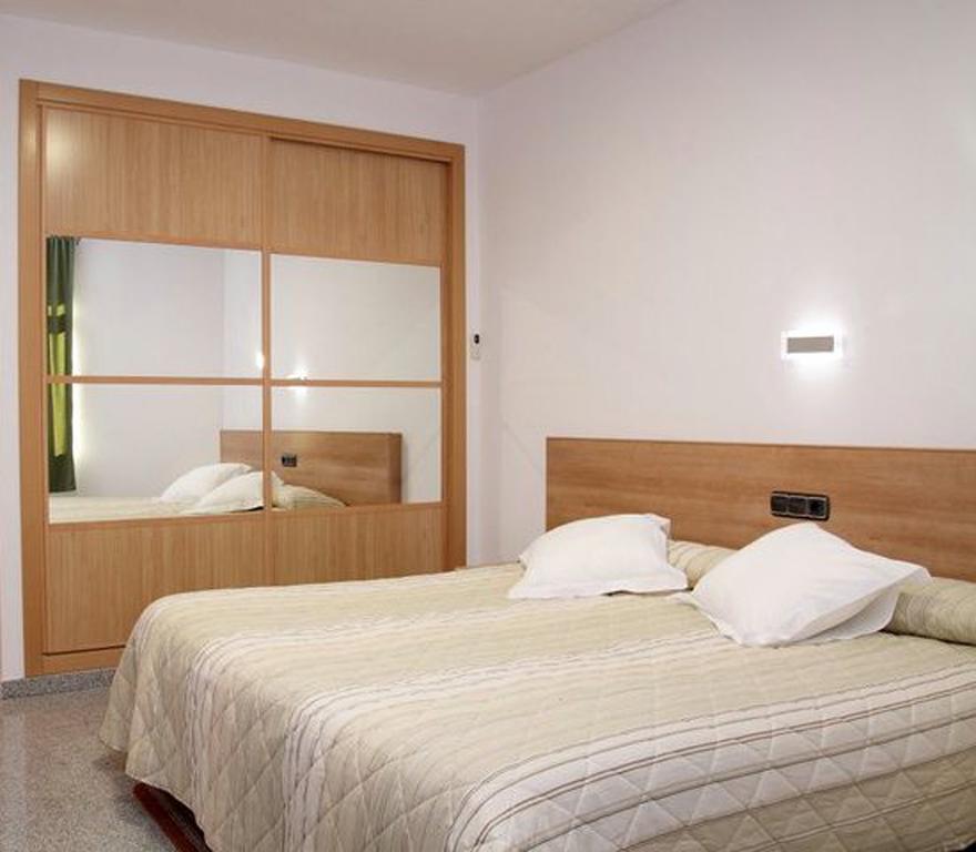 Hotel Albanta La Lantejuela Bagian luar foto