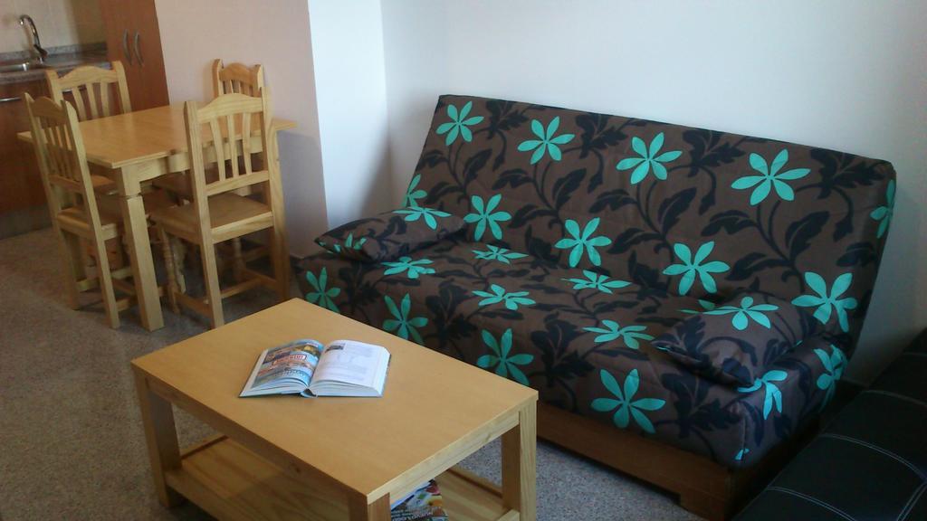 Hotel Albanta La Lantejuela Bagian luar foto