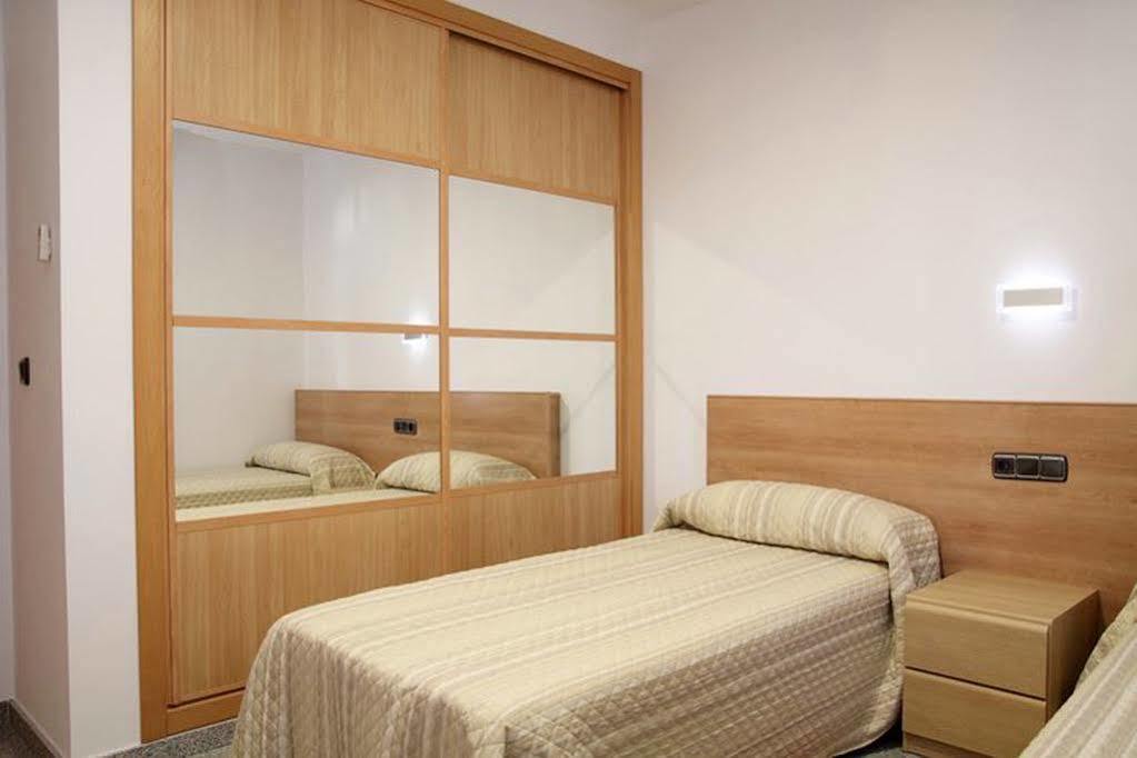 Hotel Albanta La Lantejuela Bagian luar foto